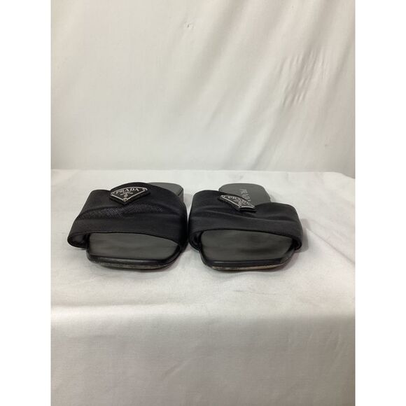 Prada Triangle-Logo Plaque Slide Flat Sandals in Black Leather - Picture 11 of 12